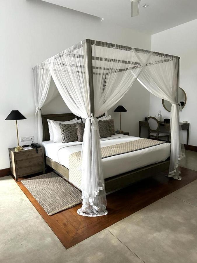 The Villa By Contemporary Ceylon Wadduwa Exterior photo